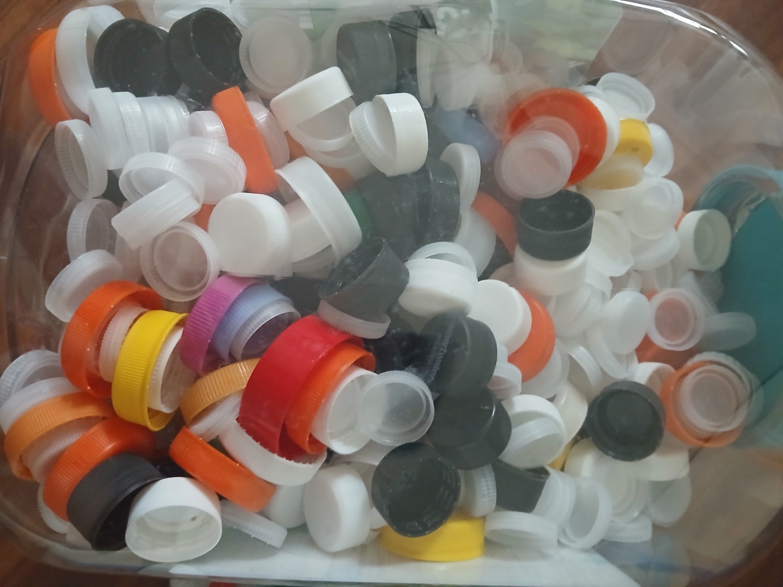 100 Plastic Bottle Caps Lids Tops Craft Art Projects Mixed Color Sizes Upcycle