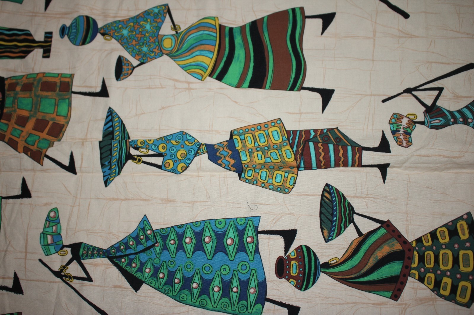 ALEXANDER HENRY 2008 CALABASH AFRICAN WOMEN Cotton Fabric Multicolor 41″ x 110″