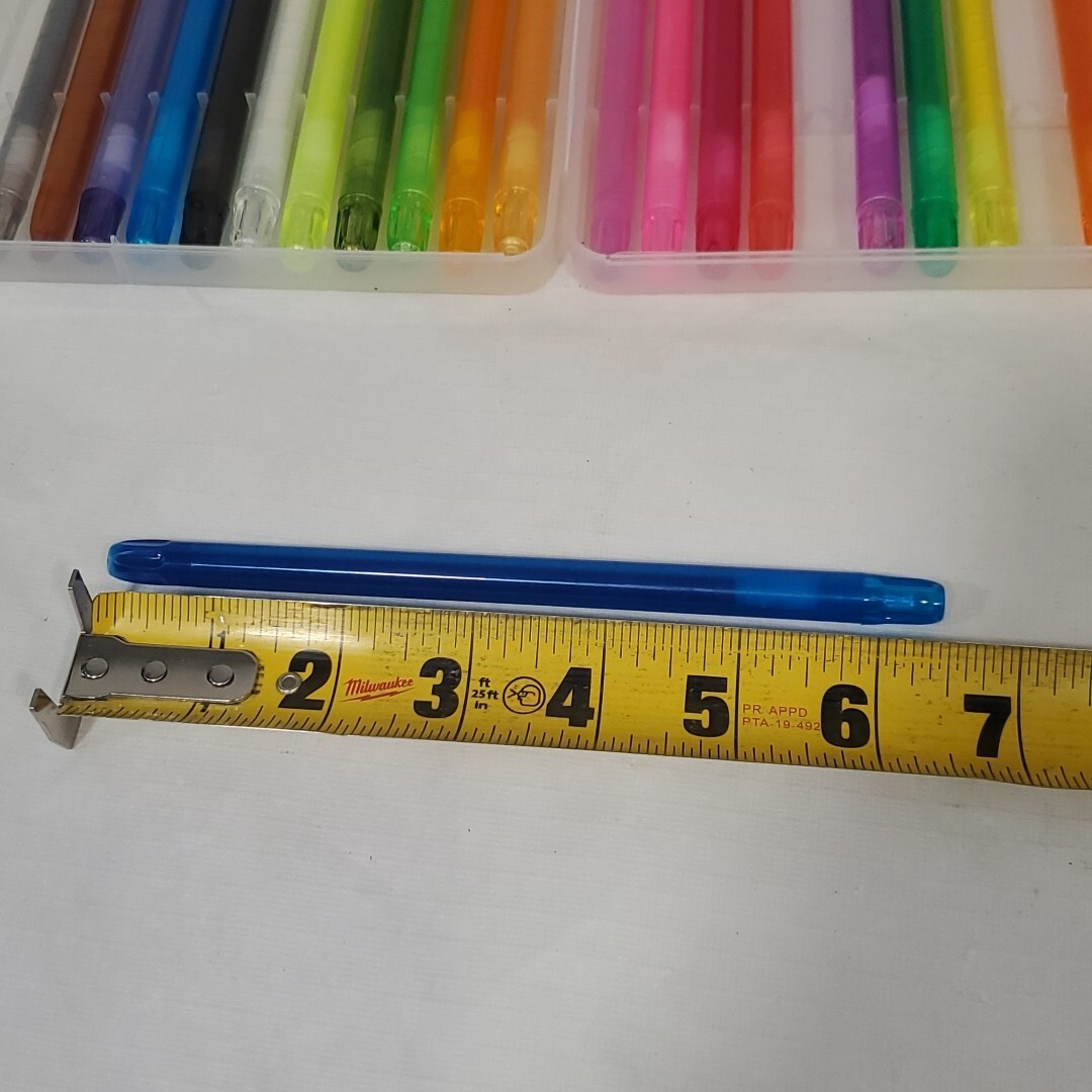 More than Magic Sweet Scented Twistable Crayons 22 Pack (Missing 2) Non Toxic