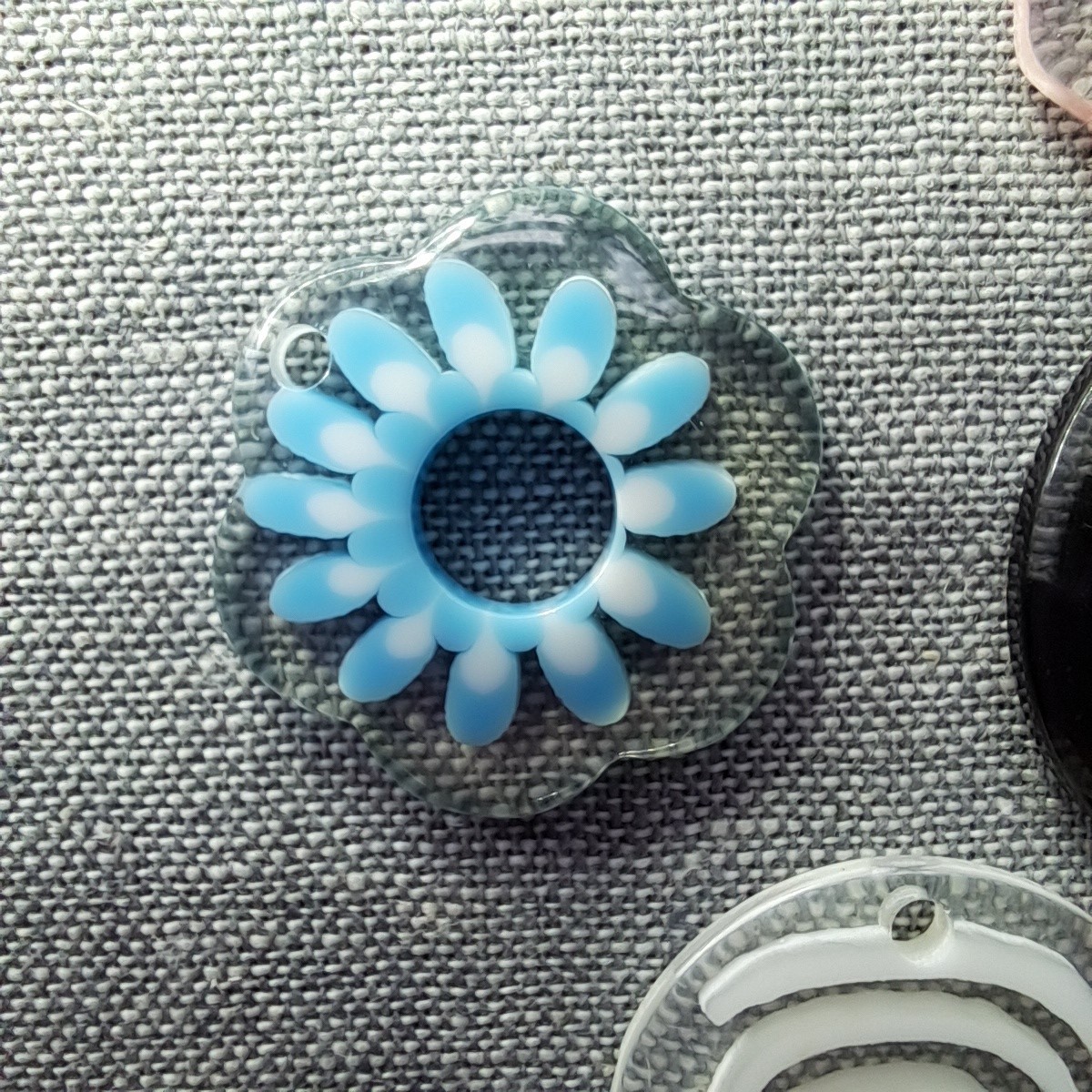 Retro Acrylic Resin Pendants w/ Holes Jewelry Making Mod Groovy Mixed Shapes