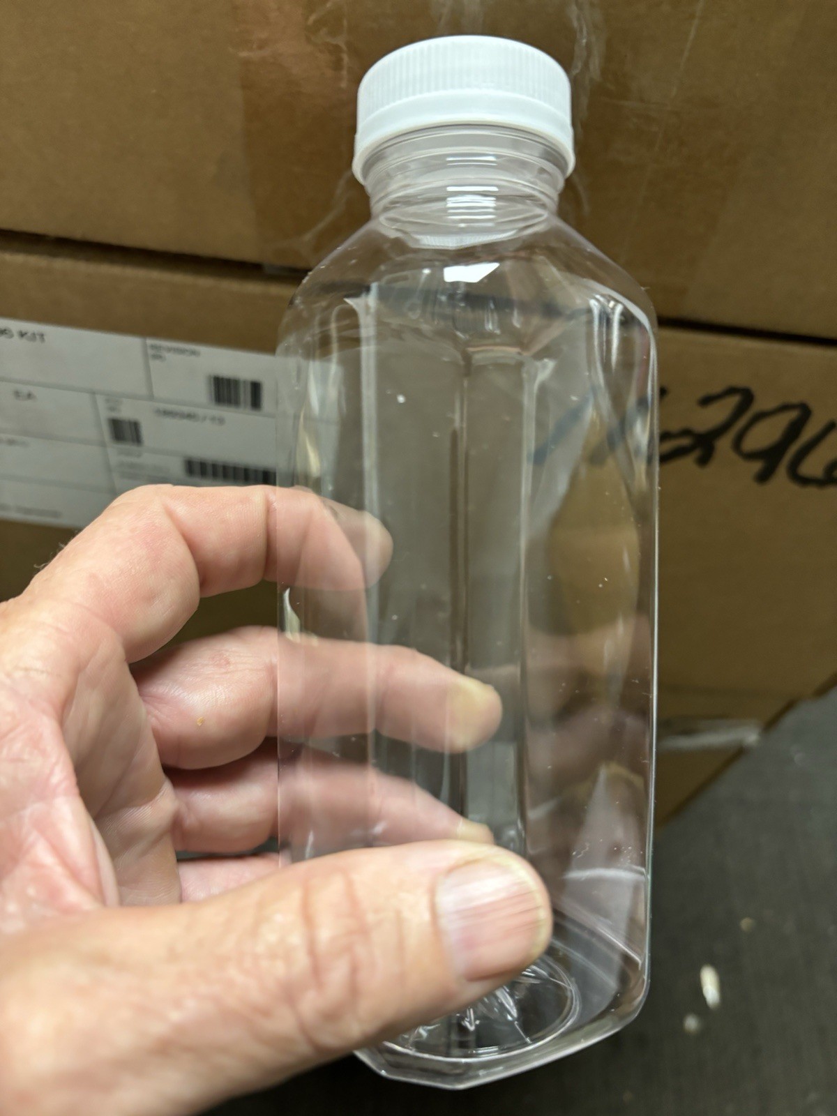 Case Of 60 Clear,￼16 oz Plastic Bottles, with Lids