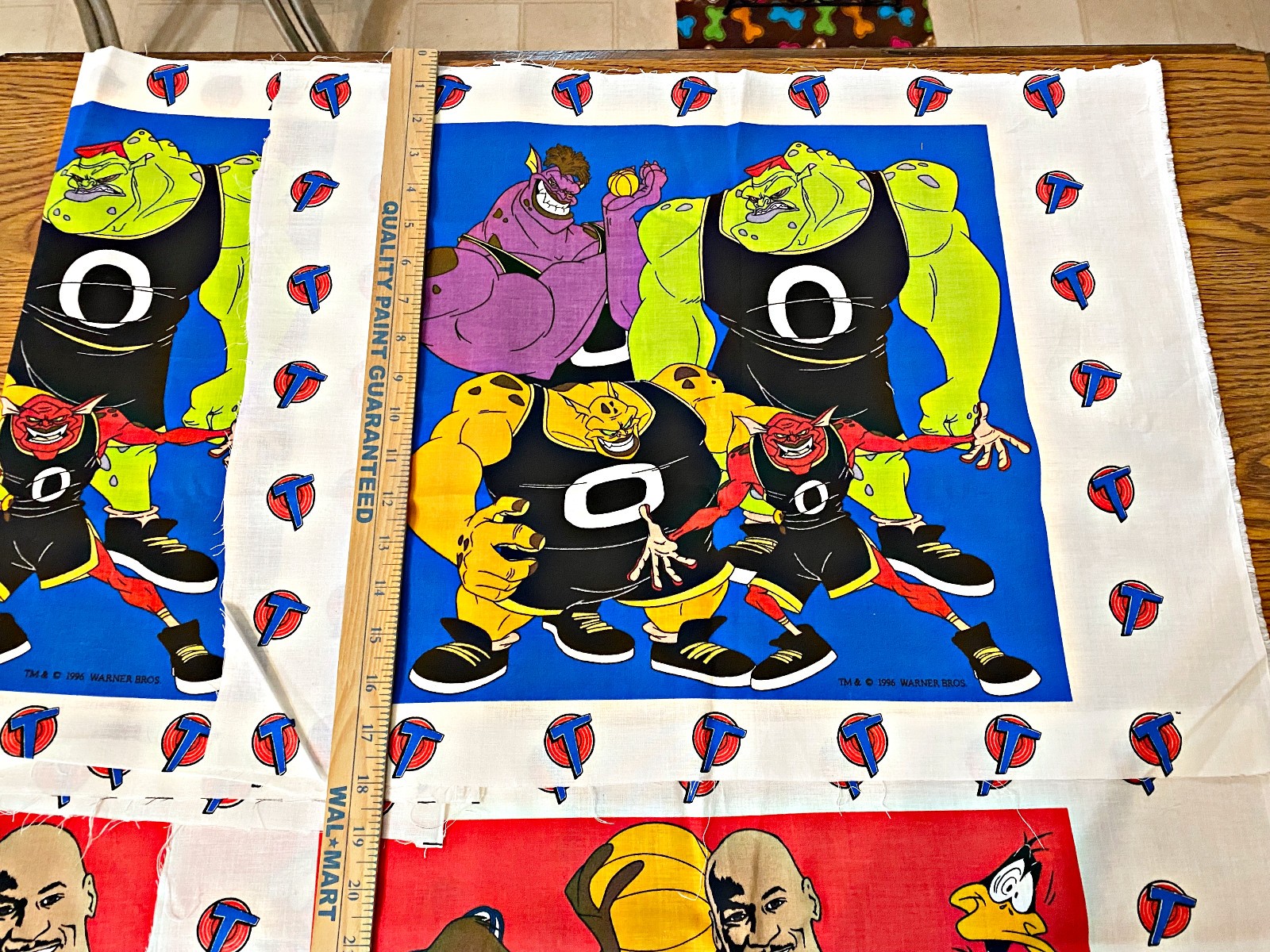 1996 MICHAEL JORDAN SPACE JAM Warner Bros Fabric Panel Basketball Looney Tunes