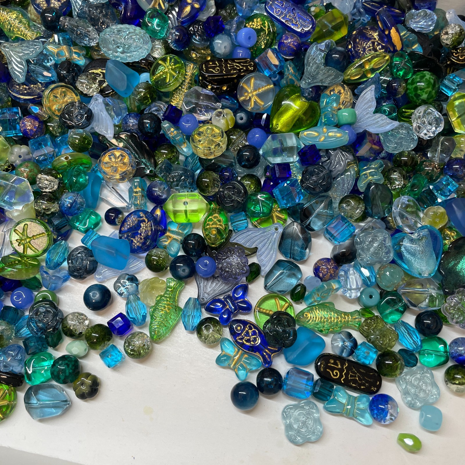 100g Glass beads lot jewelry making mix variety bead supplies Read Description