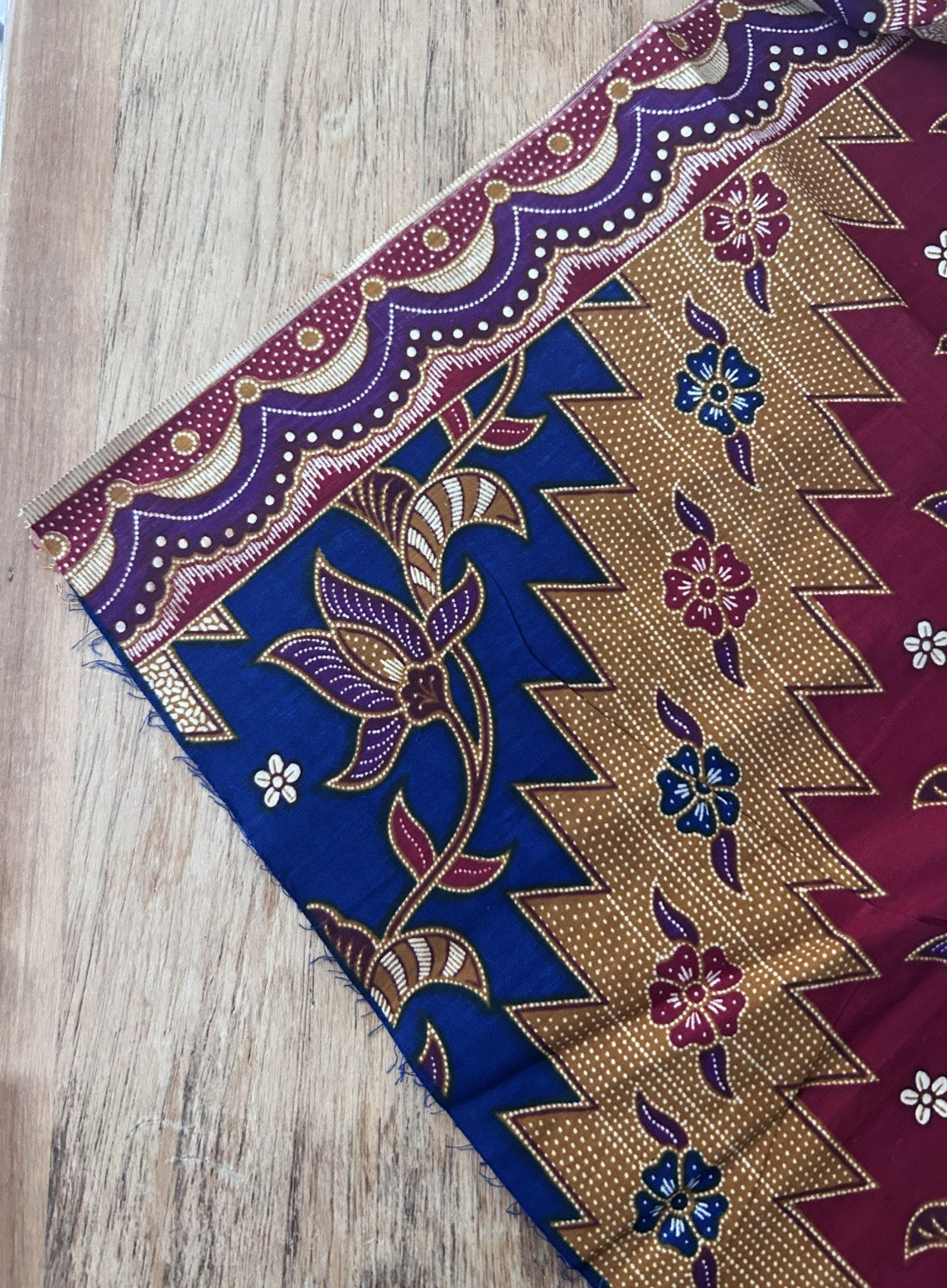 Vintage Indonesian Batik Fabric Cotton Floral Geometric Blue & Red Sarong 75×46
