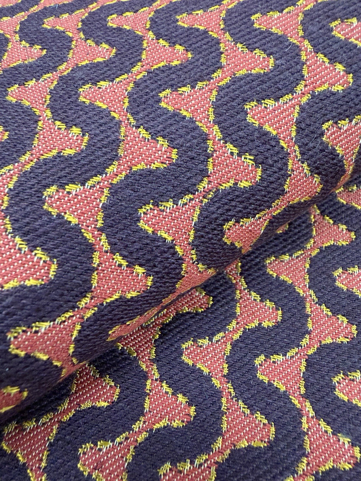 Virginia White Wavy Undulating Weave Uphol Fabric- Oleanda Egypt 2.20 yd 2201/05
