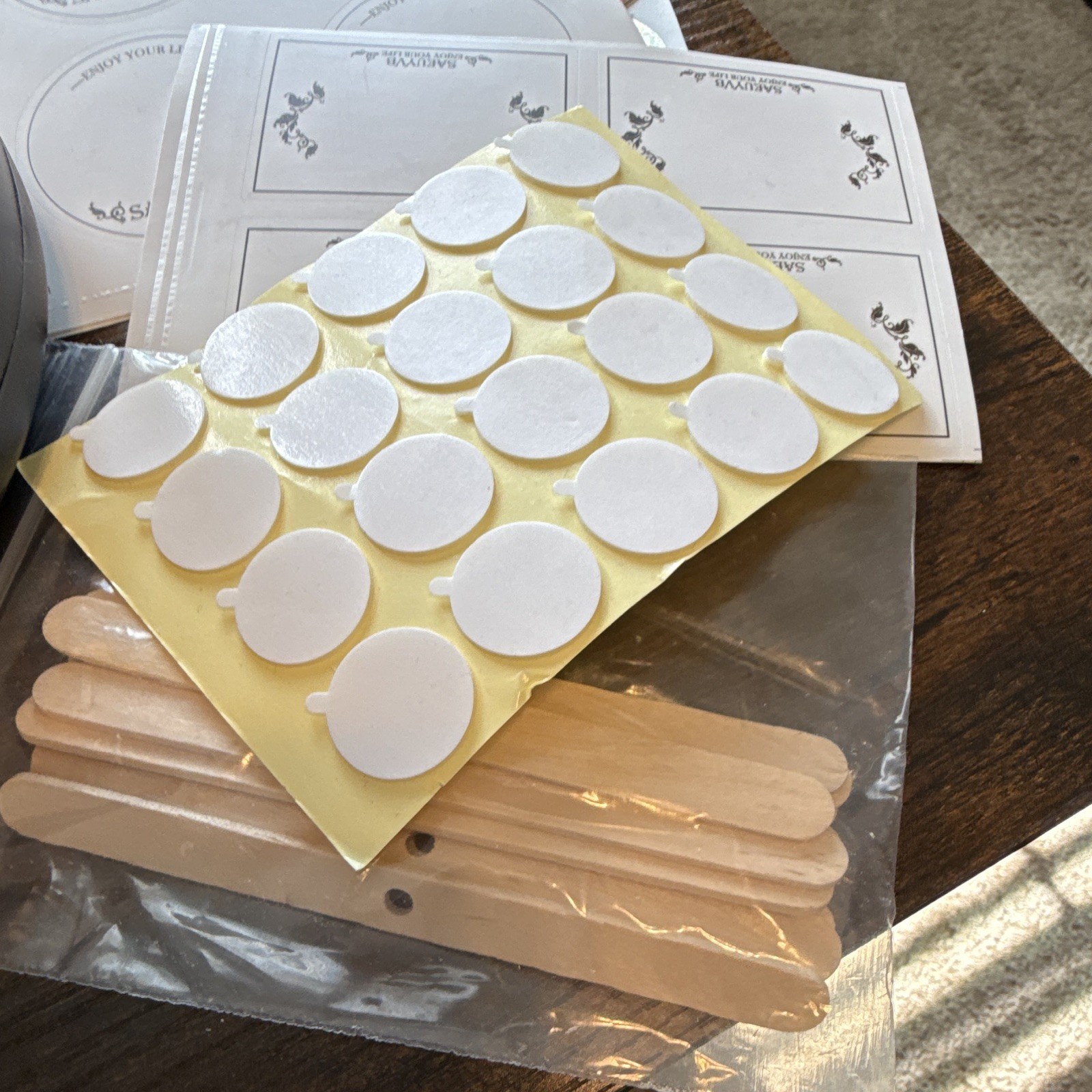 SAEUYVB Luxurious Candle Making Kit, Soy Wax Container Kit