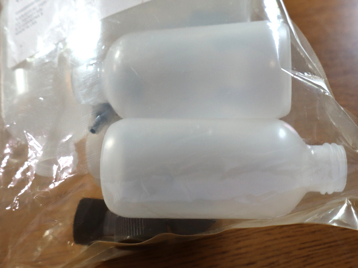 11 pack of 4oz (120mL) LDPE Plastic Boston Round Bottles W/ Cap Twist Top