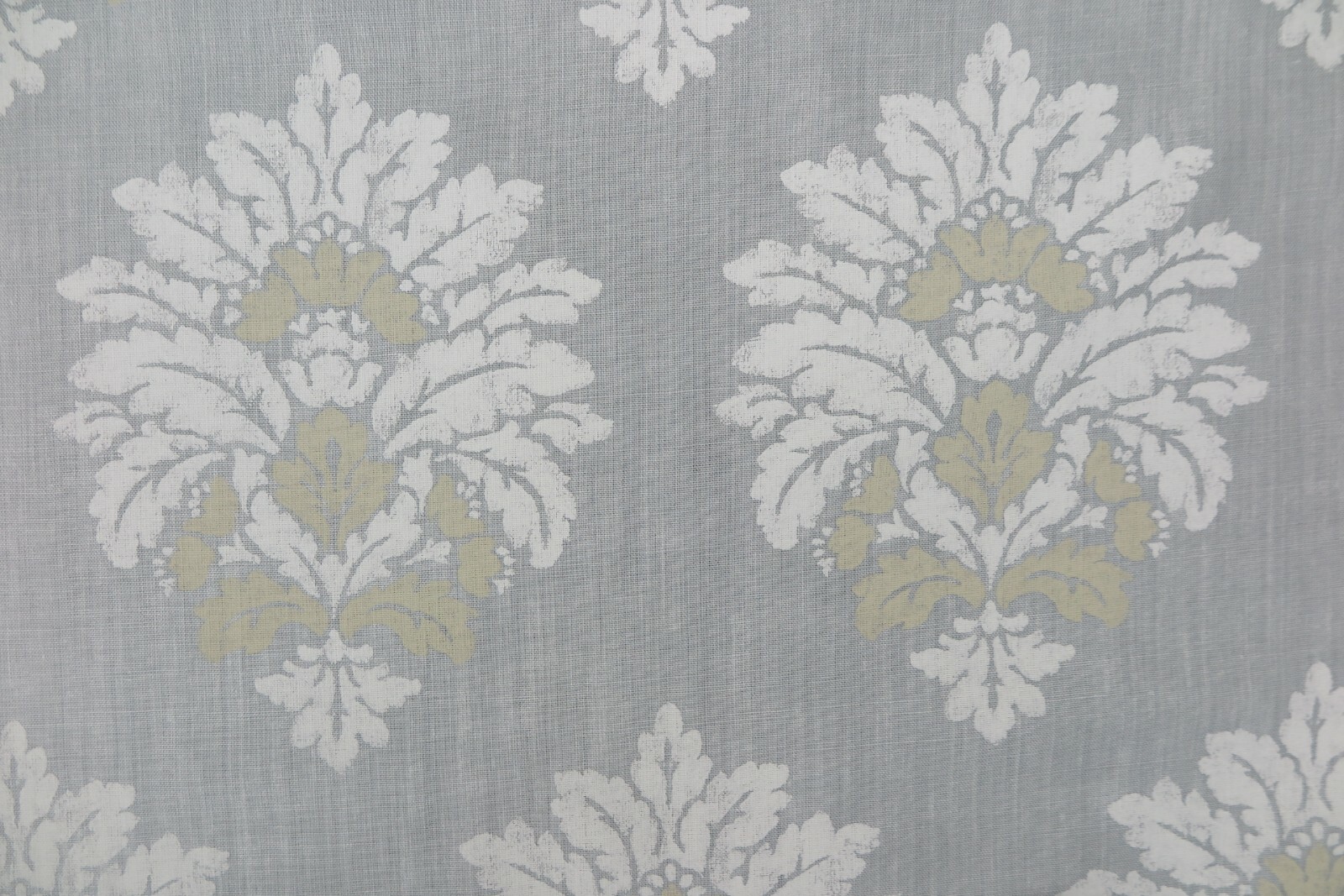 COLEFAX AND FOWLER CURTAIN FABRIC “Buckland” 2.8 METRES 100% LINEN AQUA