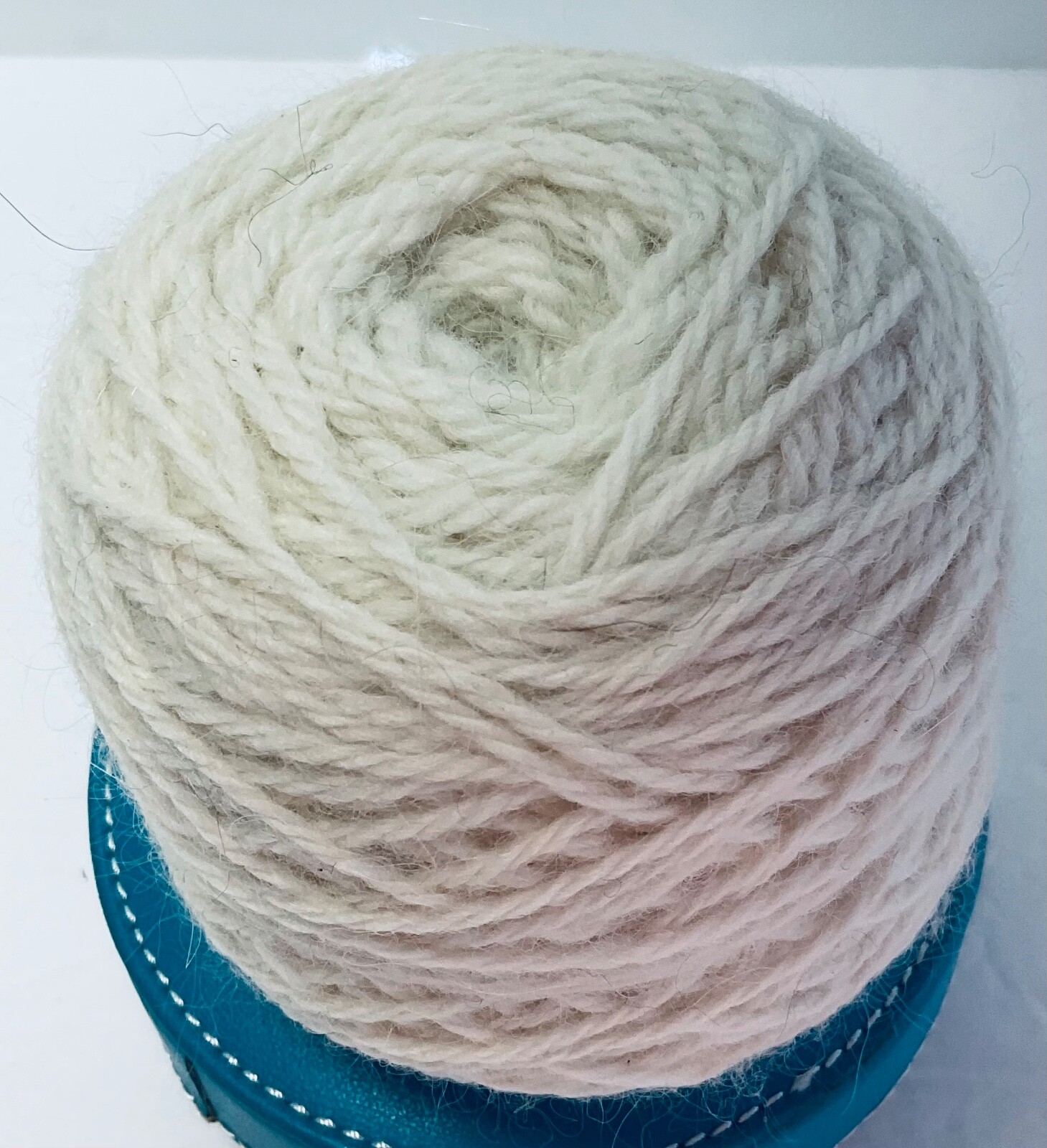 Merino Wool/Kid Mohair NewYarn Unit of 1Wound BallNo Label Worsted145 Yards #2